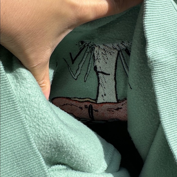 😍 PARKS PROJECT X PEANUTS SNOOPY FLEECE CREW TOP - Picture 15 of 16